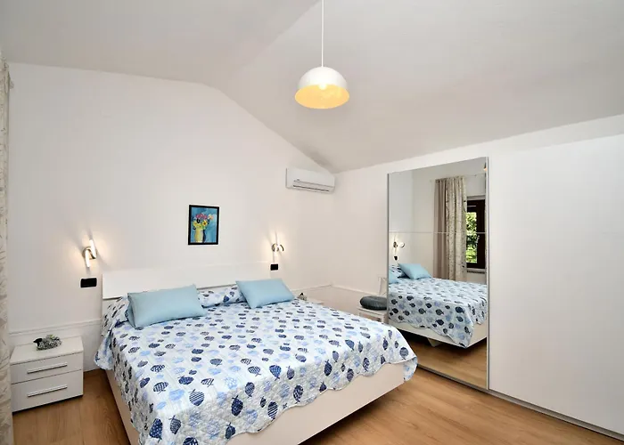 House Ariella Vikendica *